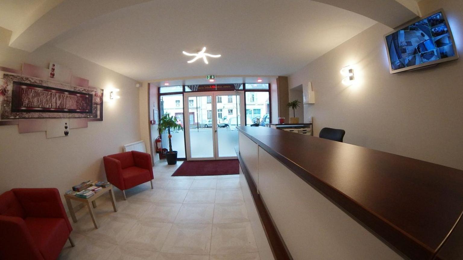 Nevers Hotel מראה חיצוני תמונה