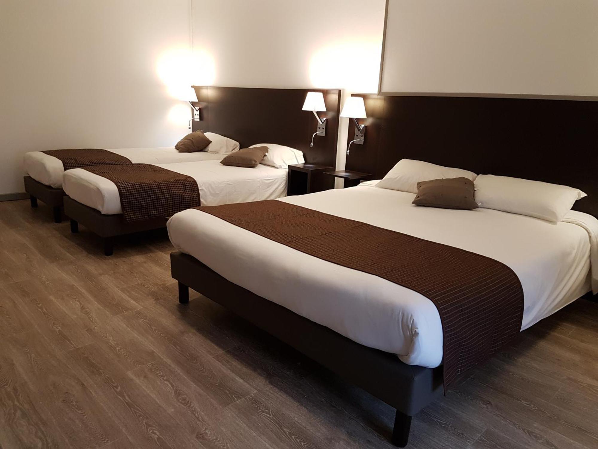 Nevers Hotel מראה חיצוני תמונה
