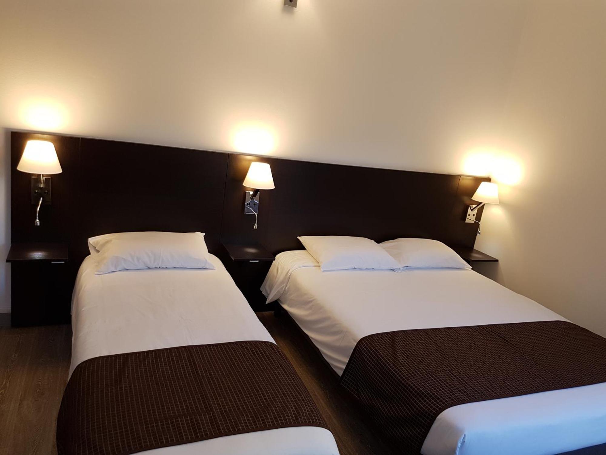 Nevers Hotel מראה חיצוני תמונה