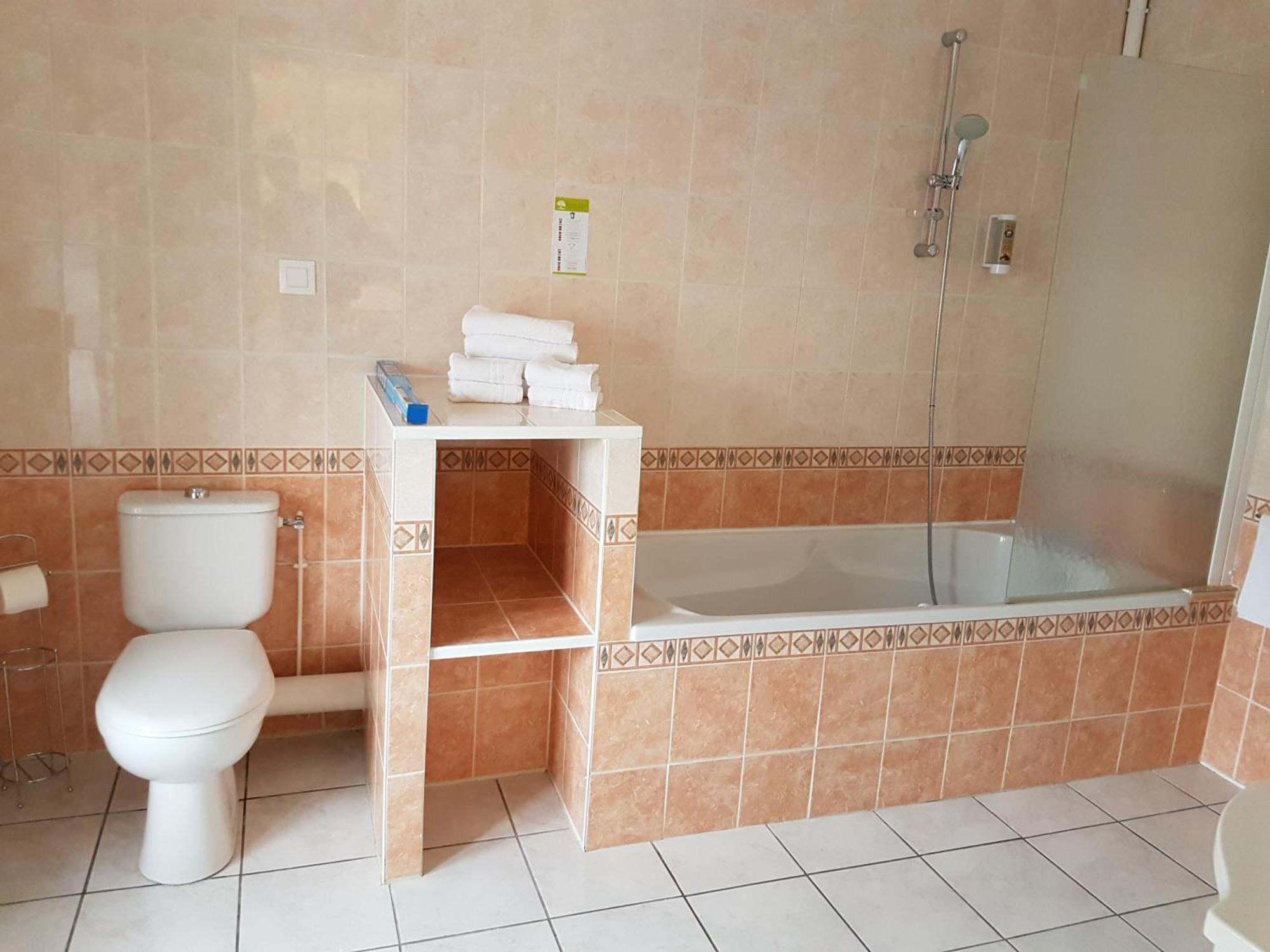 Nevers Hotel מראה חיצוני תמונה