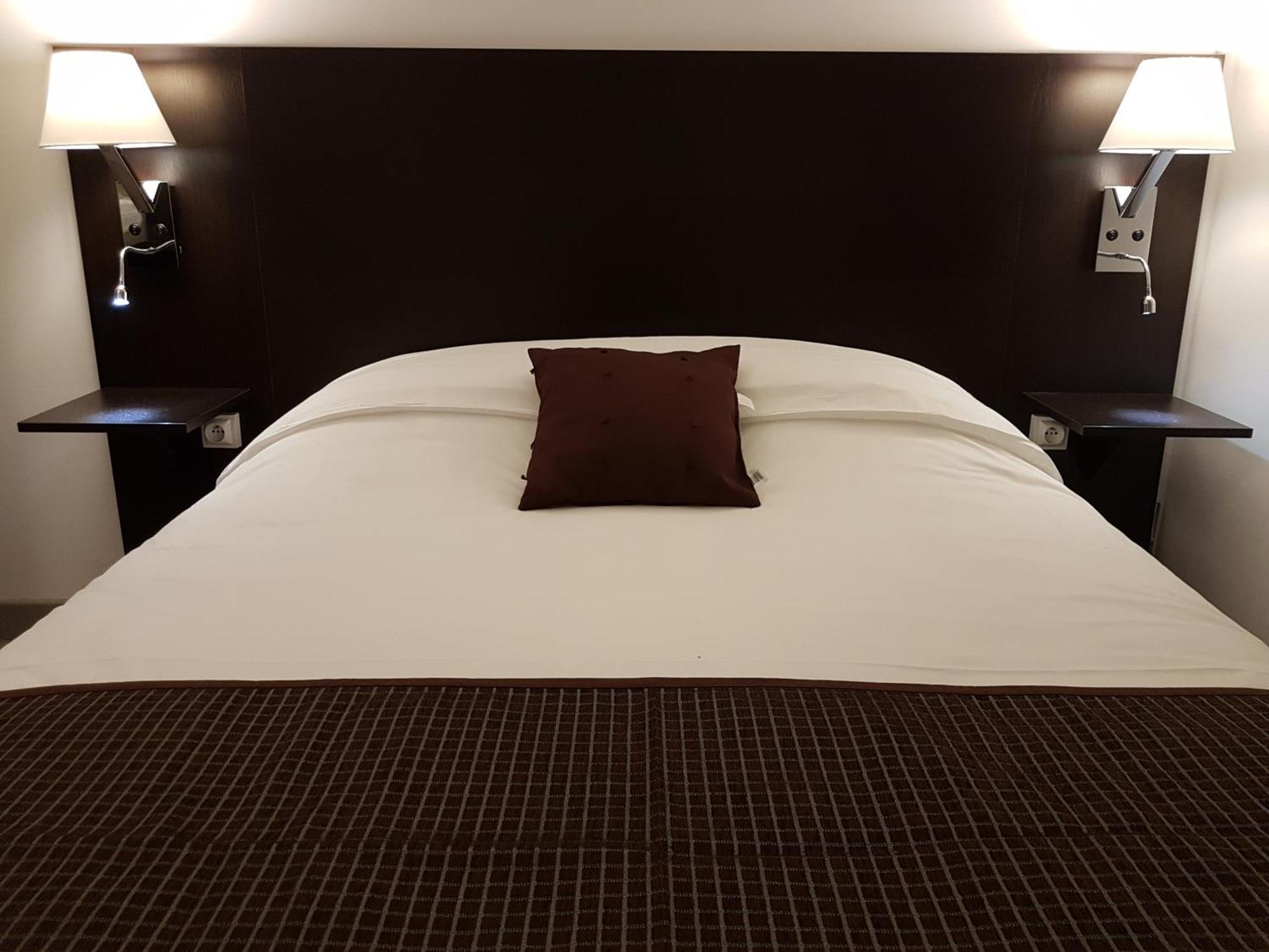 Nevers Hotel מראה חיצוני תמונה